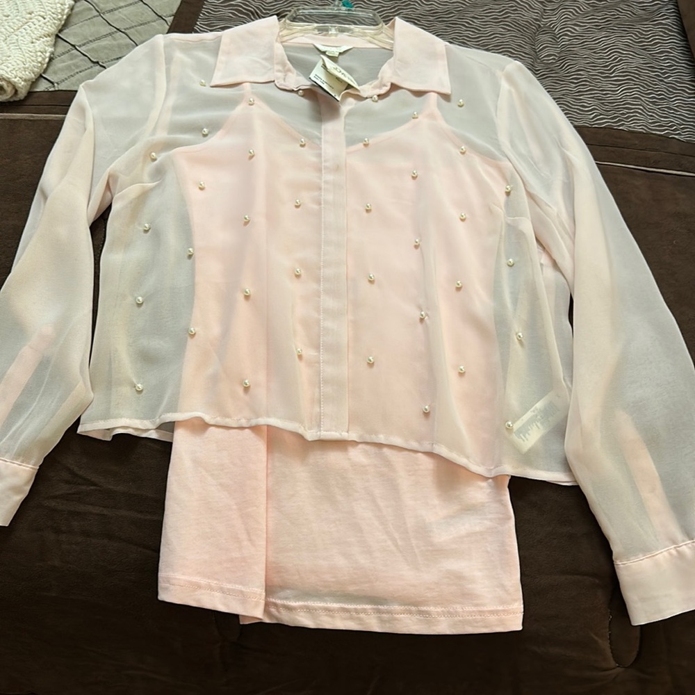 Women’s blouse